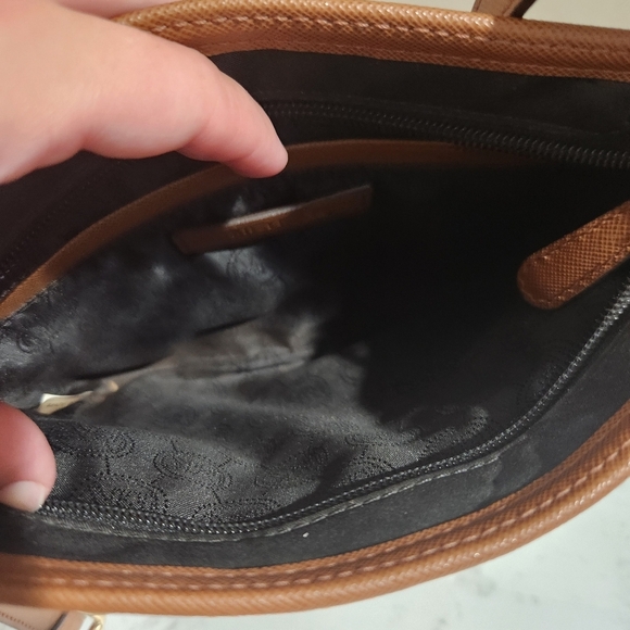 Michael Kors Kempton Small Black And Tan Gold Crossbody Bag - Picture 5 of 5